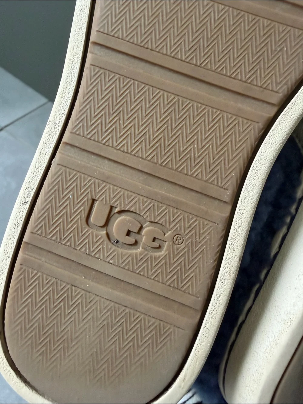 UGG Kids Patch It Slip-On Sneakers Bleach Denim Navy Sherling Colorful Patches 1